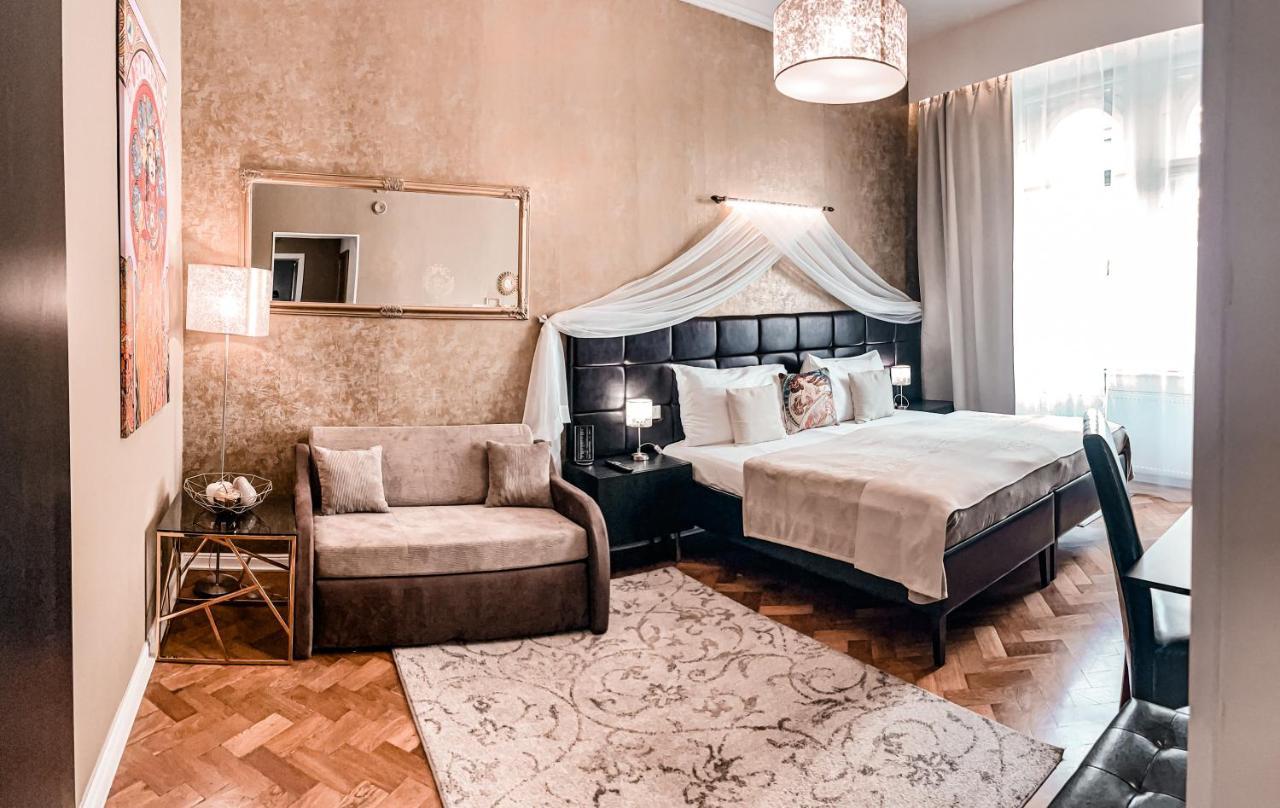 Alfons Boutique Hotel Prague Exterior photo