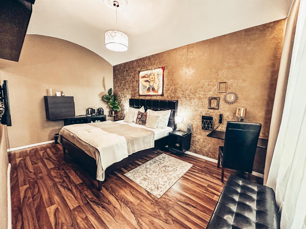 Alfons Boutique Hotel Prague Exterior photo