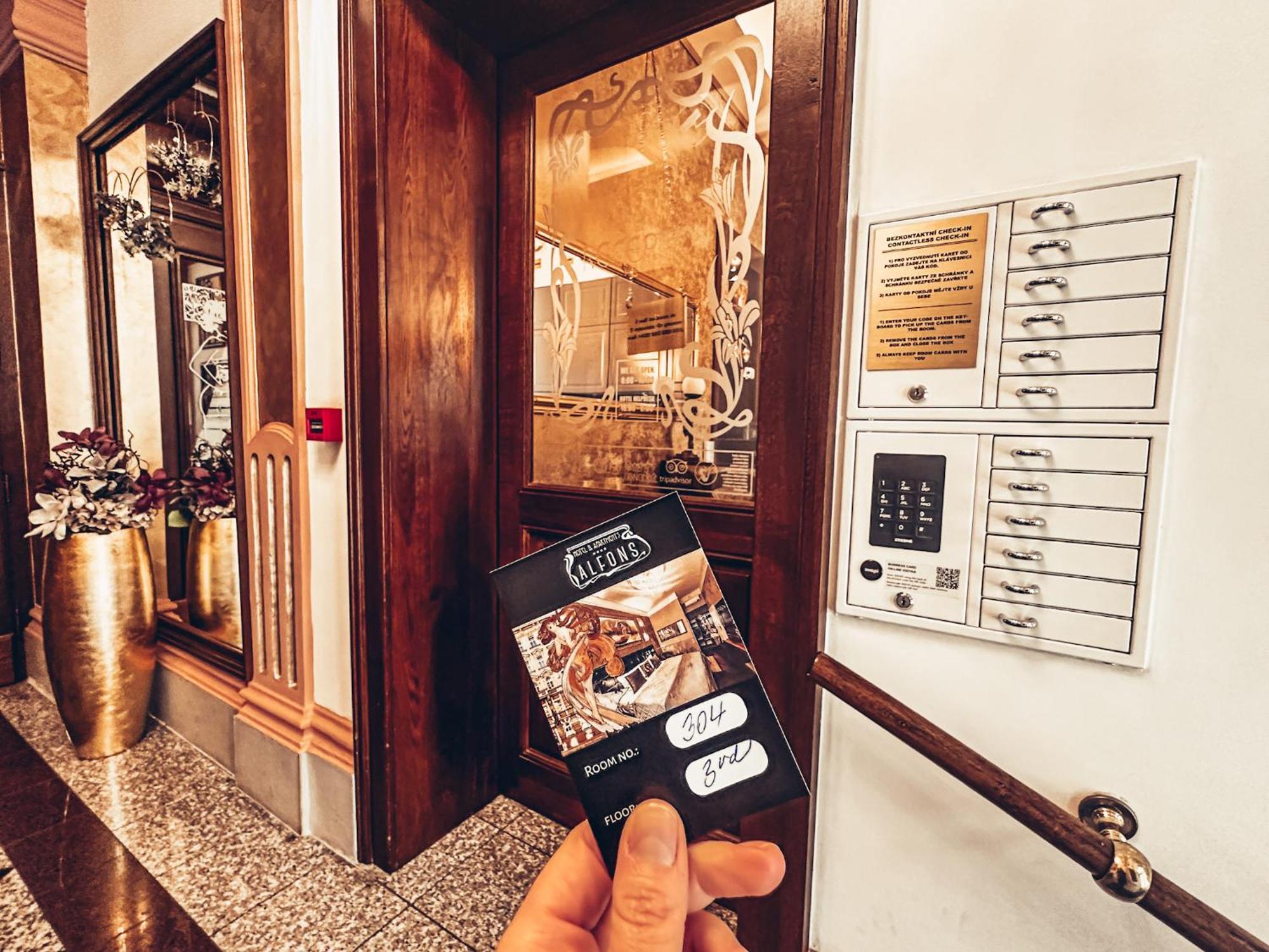Alfons Boutique Hotel Prague Exterior photo