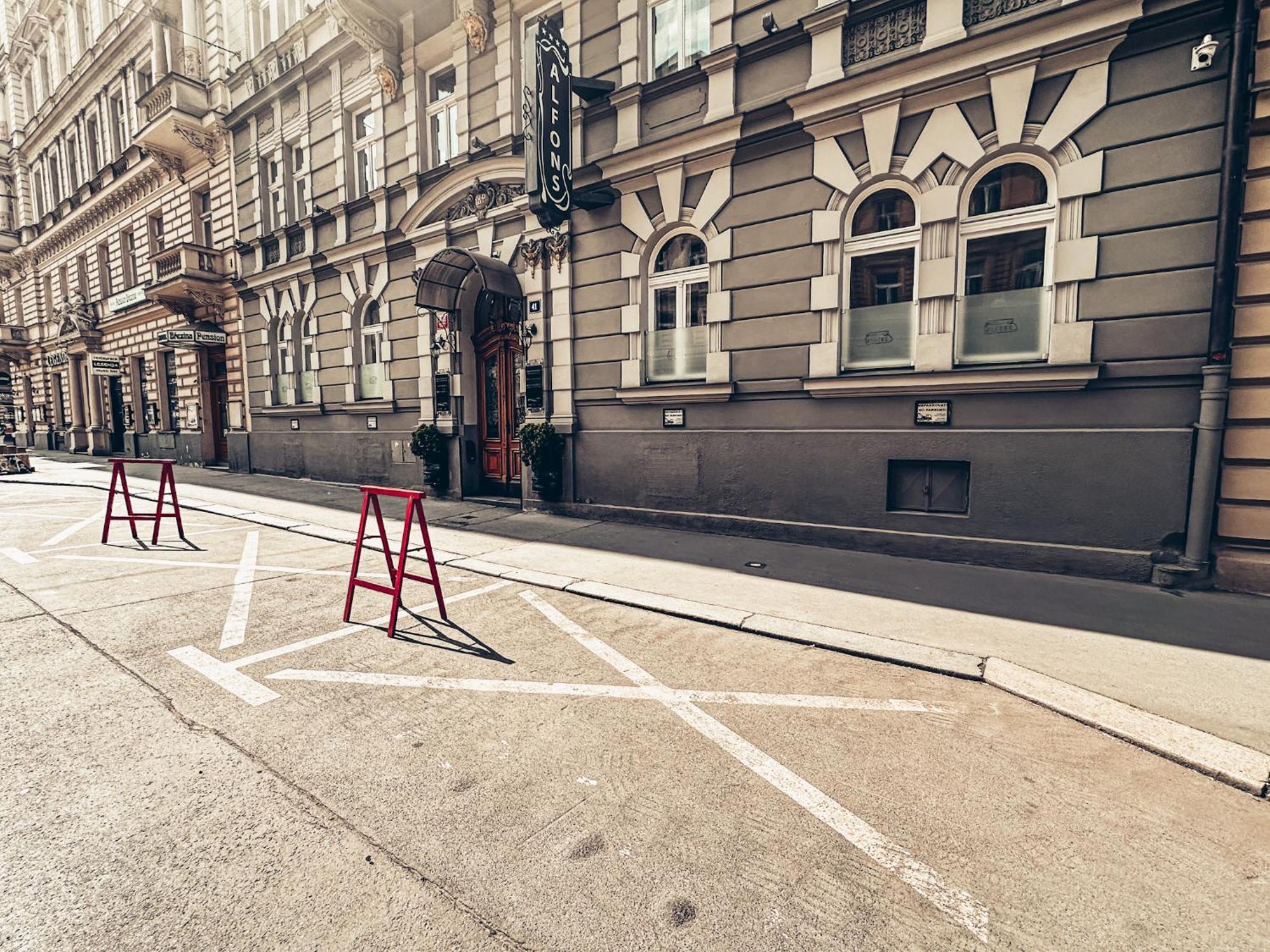 Alfons Boutique Hotel Prague Exterior photo