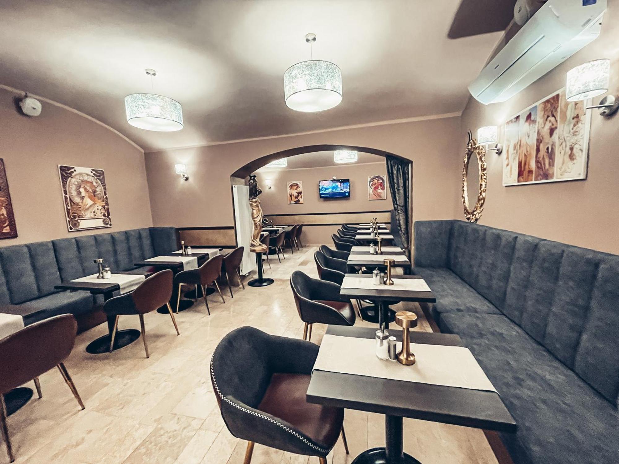 Alfons Boutique Hotel Prague Exterior photo